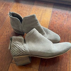 Ankle boots